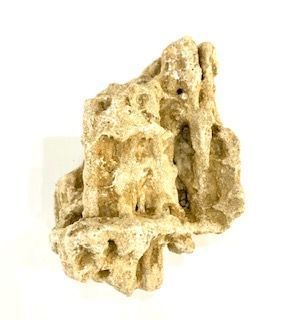 Камень песчаник пещеристый желтый S, до 12 см, до 1200 г, 1 шт.