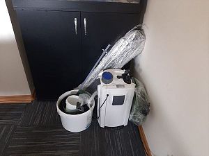 Аквариум по&nbsp;индивидуальному проекту (210&nbsp;л) с&nbsp;тумбой и&nbsp;комплектом оборудования, цвет черный