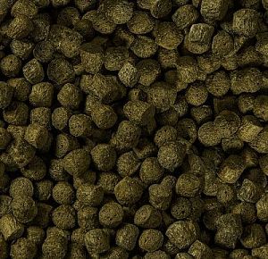 Корм Sera KOI COLOR medium для яркой окраски кои, средние гранулы 1 л