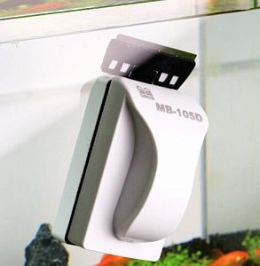 Магнитный скребок SunSun MB-105D с&nbsp;лезвиями плавающий большой, белый, 118х61&times;74&nbsp;мм