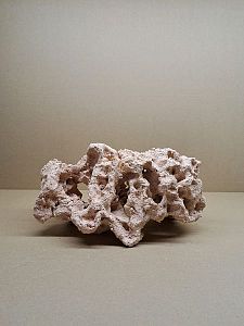 Камень биокерамика риф средний, 20−30 см, цена за 1 шт.