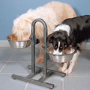 Стойка с мисками TRIXIE для двух собак, 2×2,8 л