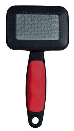 Щетка-пуходерка TRIXIE мягкая, 13,5х10 см, пластиковая ручка + расческа