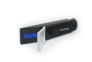 Рефрактометр StellexAqua цифровой пластиковый для измерения солености аквариумной воды