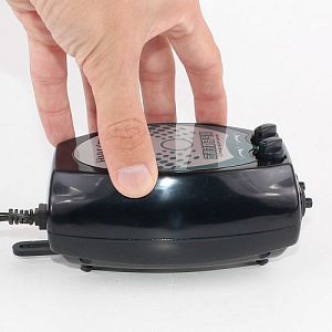 Компрессор аквариумный Hailea Adjustable silent 6603, с&nbsp;регулятором потока, 2&nbsp;канала, 3&nbsp;Вт, 2&times;3,5&nbsp;л/мин