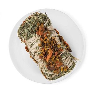 Сено натуральное луговое Witte Molen PUUR HAY ROLL VEGETABLES с овощами в роле, 200 г