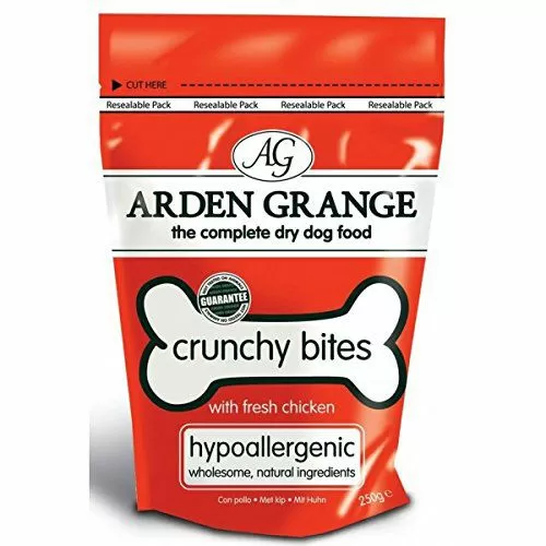 Лакомство Arden Grange Crunchy Bites with fresh chicke для собак, с курицей, 0,25 кг