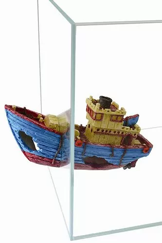 Декорация пластиковая PRIME "Буксир на магнитах", 26,5x8,5x14 см Декорация пластиковая PRIME "Буксир на магнитах", 26,5x8,5x14 см